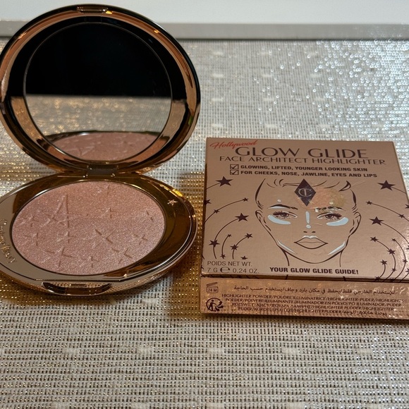 Charlotte Tilbury 6 piece Makeup Set - Picture 10 of 12
